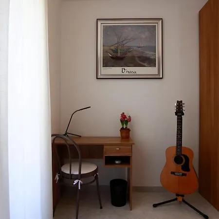 A Casa Di Luli Alojamento de Acomodação e Pequeno-almoço Toirano