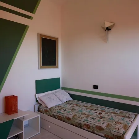 A Casa Di Luli Alojamento de Acomodação e Pequeno-almoço Toirano