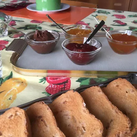 Alojamento de Acomodação e Pequeno-almoço A Casa Di Luli *
